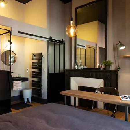 Numero22 D'hotes فندق مبيت وإفطار مونْتوبا